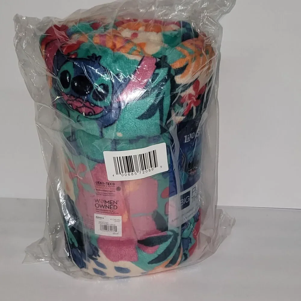 Disney Lilo & Stitch Plush Oversized Throw Blanket 5 ft x 6 ft